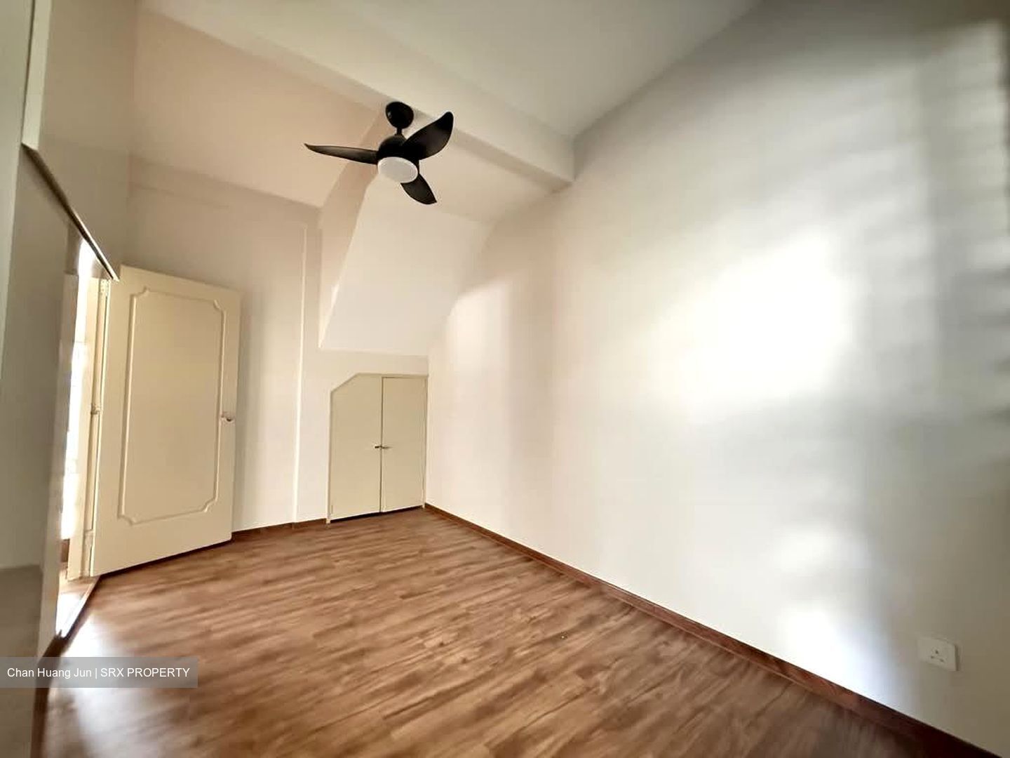 Jalan Asuhan (D11), Semi-Detached #575113311